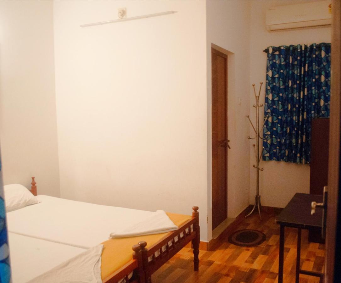 Heather Home Stay Kochi Bagian luar foto