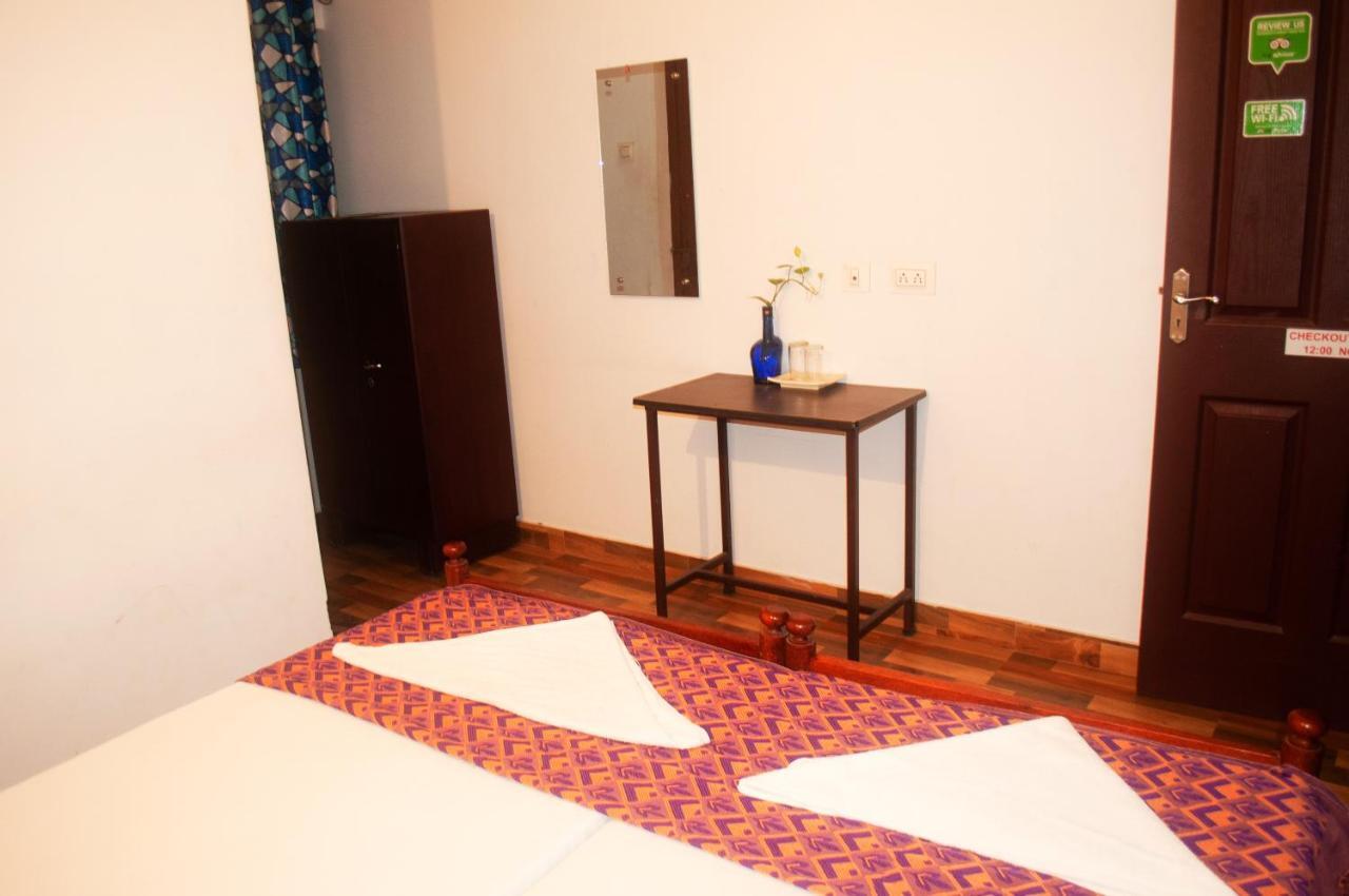 Heather Home Stay Kochi Bagian luar foto